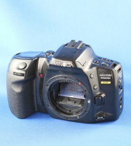Minolta Maxxum 450si Date AF 35mm SLR Film Camera Body