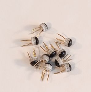 2N5138 PNP SILICON TRANSISTOR 3-PIN GOLD LEAD